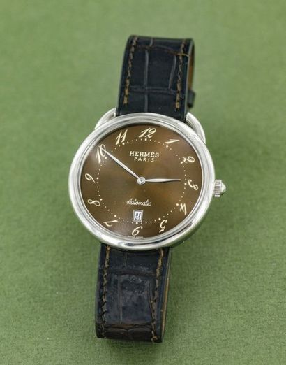 HERMES HERMÈS (ARCEAU GT – CHOCOLAT réf. AR 4.810.130), vers 2012

Imposante montre...
