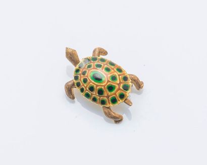 null Broche tortue au naturel en or jaune 18 carats (750 millièmes) émaillée vert...