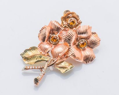 null Broche bouquet de fleurs en or rose et or jaune 14 carats (583 millièmes) à...