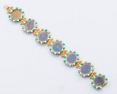 PATEK PHILIPPE PATEK PHILIPPE

Montre bracelet de dame en or jaune 18 carats (750...