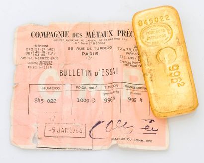 null Lingot d’or jaune Numérotée 845022. Estampé du fondeur Compagnie des métaux...