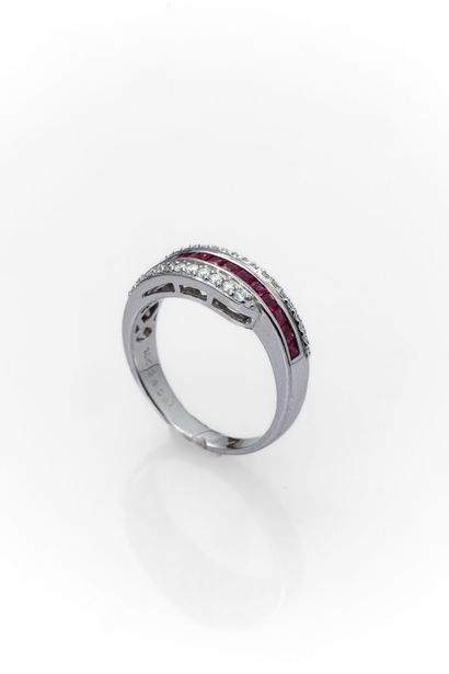 null White gold half wedding band set with rubies and diamonds.
Weight: 5g
Finger...