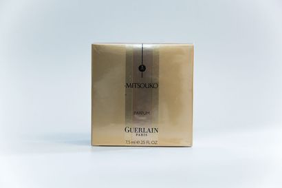 null Guerlain - "Mitsouko" - (1919)
Flacon contenant 7,5ml d'Extrait présenté dans...