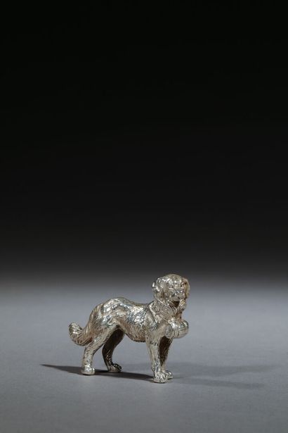 null Petit chien Saint Bernard en argent
Poids: 80g
6.4 x 4.2 cm