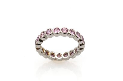 White gold wedding band set with pink sapphires.
Weight:...