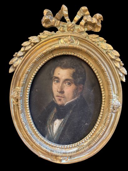 null FRENCH SCHOOL (circa 1820)
Elegant portrait on plate (Chateaubriand?) in a gilt...