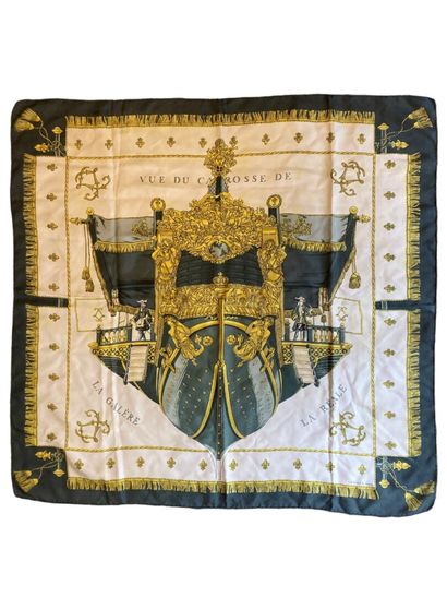 null HERMES - Carré
View of the carriage of the Galère la Réale
Silk scarf signed...