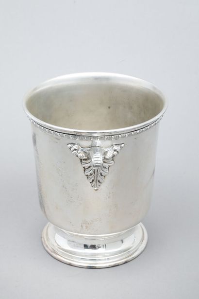 null Silver-plated metal ice bucket or cooler on pedestal, with foliate handles and...