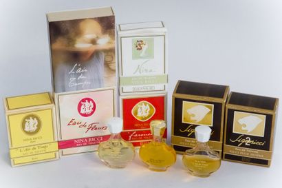  Divers Parfumeurs - (années 1990-2000)
Assortiment d'environ 300 diminutifs parfums... Gazette Drouot