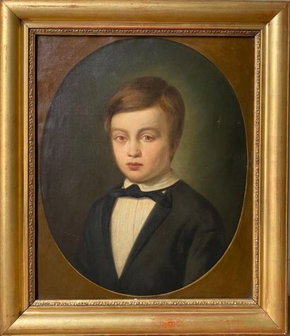 null ÉCOLE FRANÇAISE DE LA FIN DU XIXe SIÈCLE 
Portrait de jeune homme dans un médaillon
Huile...