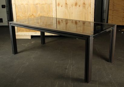 null ROCHE BOBOIS - Modèle Glass Box

TABLE DE SALLE À MANGER en chêne cérusé teinté...