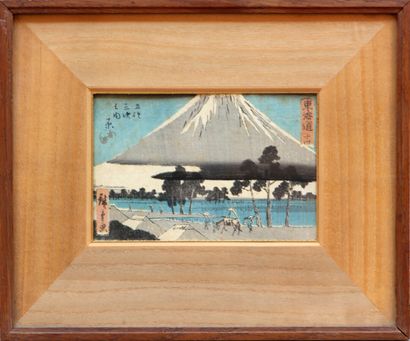 null Deux ESTAMPES japonaises, l'une représentant le mont Fuji (10 x 15 cm), l'autre...