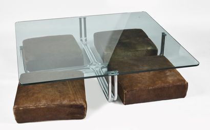 null GIANFRANCO FRATTINI (1926-2004)

TABLE basse, modèle 784, en métal tubulaire...