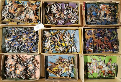 null Nine boxes of pewter plates 19th century and 1940/60 : PRUSSE 5th Hussars -...