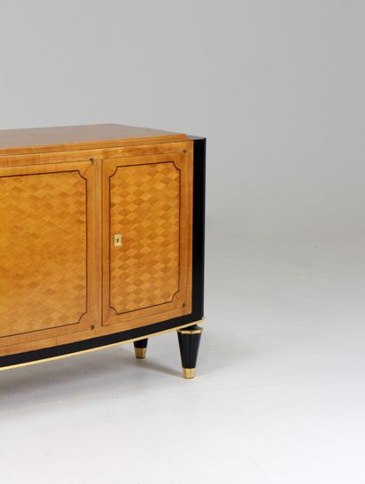 null ATTRIBUTED TO JEAN-MAURICE ROTHSCHILD (1902-1998), 

ENFILADE slightly curved...