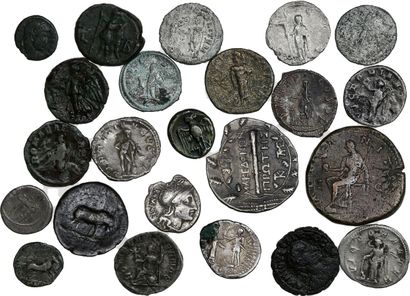 null Lot de 23 monnaies antiques dont :

Tétradrachme. Macédoine (ébréché). 

Denier...