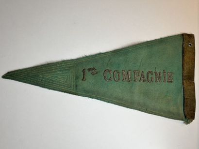 null *Triangular banner, flame-shaped, 1st Company of the GT 516, light green fabric,...