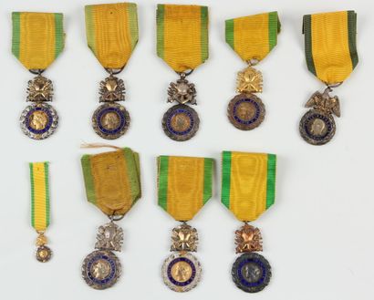 null FRANCE 

MEDAILLE MILITAIRE 

Ensemble de neuf médailles militaires : 

Médaille...