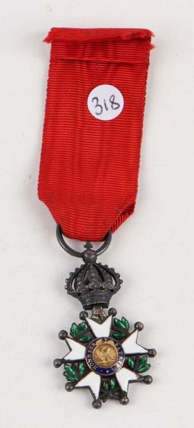 null FRANCE 

ORDER OF THE LEGION OF HONOR 

Star of knight of the 4th type in reduction....