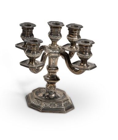 null Pair of five-light silver FLAMPS decorated in the Louis XIV style with lambrequins,...