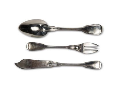 null Part of a silver cutlery set, filets model with spatula monogrammed CDG including...