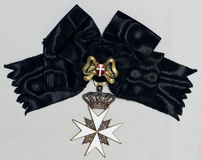 FRANCE Croix d'Honneur et de Dévotion pour une dame, modèle du XXème siècle, 37 x...