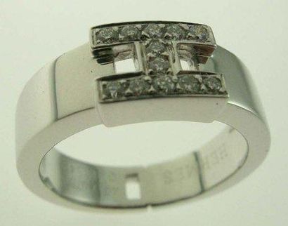 HERMES Bague or blanc 18K et monogramme en diamants - Largeur: 0,6 cm - Taille 49...