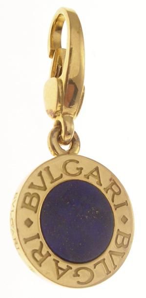 BULGARI Pendentif or 18K et lapis-lazuli - Diamètre: 1,3 cm - Poids: 4,1 g - Excellent...