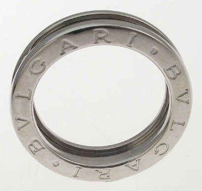 BULGARI Bague anneau en or blanc "B Zéro 1" - Largeur: 0,5 cm - Taille 53 - Poids:...