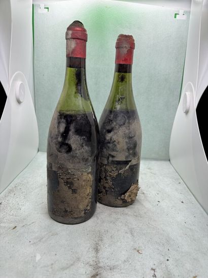 null 2 bouteilles ROMANÉE-SAINT-VIVANT, "les Quatre Journaux", L. Latour 1929 (lambeaux/SE,...