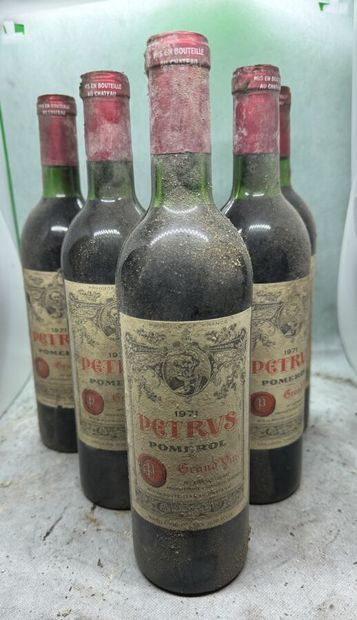 null 6 bouteilles PETRUS, Pomerol 1971 (es, J)