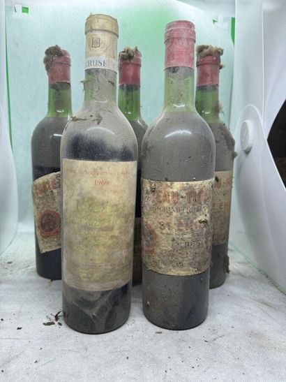 null 4 bouteilles Château FIGEAC, 1° Grand Cru St-Émilion 1975 (es, ea, 1 TLB, 2...