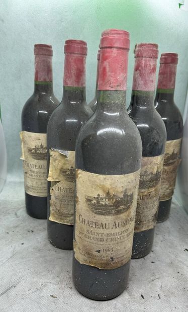 null 6 bouteilles Château AUSONE, 1° Grand Cru St-Émilion 1983 (ea, et, niveaux ...