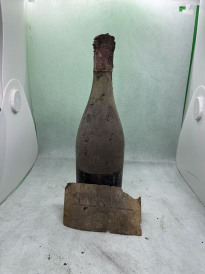 null 1 bouteille CLOS VOUGEOT, C. Cerf & R. Fribourg 1929 (ea, TLB)