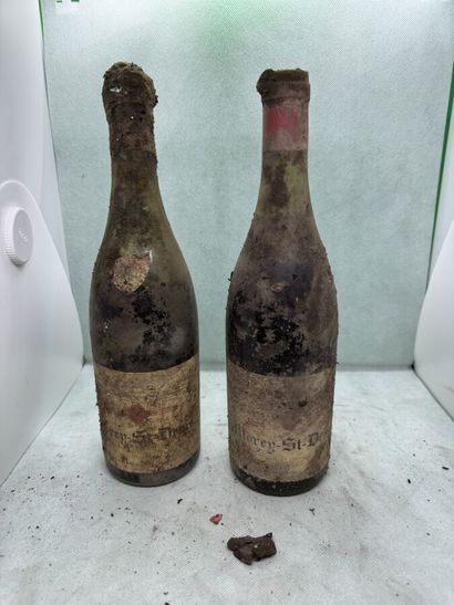 null 2 bouteilles MOREY-ST-DENIS Moingeon-Ropiteaux 1953 (ets, ett, 1 millésime illisible...