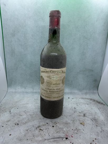 null 1 bouteille Château CHEVAL-BLANC, 1° Grand Cru St-Émilion 1964 (es, V)