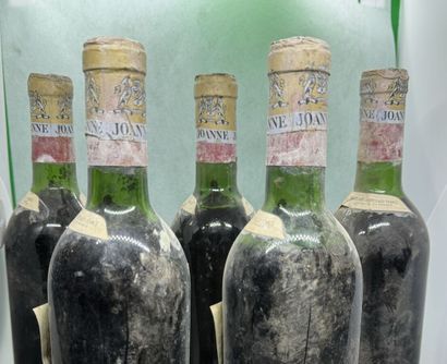 null 5 bouteilles Château LATOUR, 1° cru Pauillac 1966 (es, fânée, 1 TLB, 1 LB, 2...