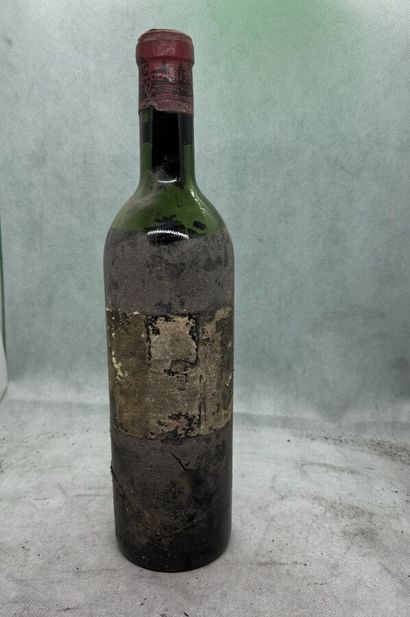 null 1 bouteille Château LAFITE-ROTHSCHILD, 1° cru Pauillac 1961 (eta mais lisible,...