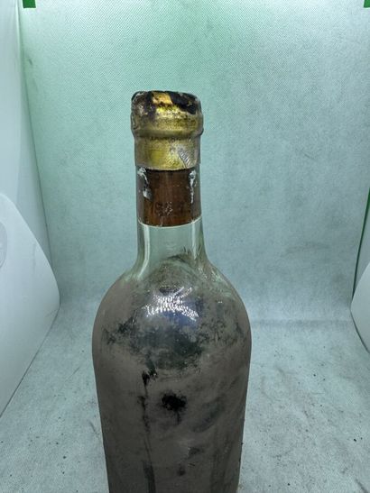 null 1 bottle Château D'YQUEM 1921, 1er cru supérieur Sauternes (SE, V, capsule cut...