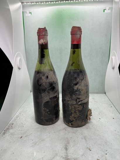 null 2 bouteilles ROMANÉE-SAINT-VIVANT, "les Quatre Journaux", L. Latour 1929 (lambeaux/SE,...