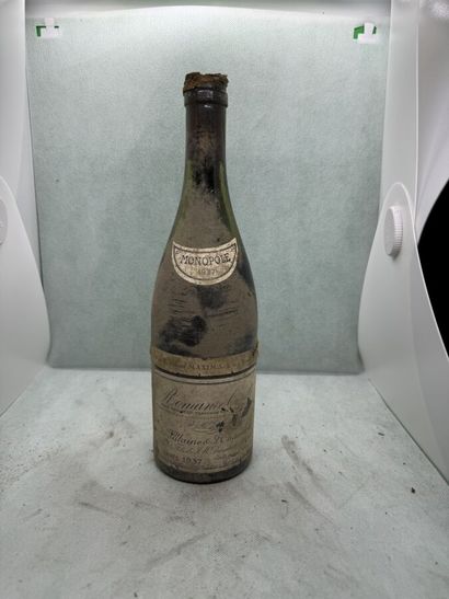 null 1 bouteille ROMANÉE-CONTI, 1937 (origine caves Maxim's, capsule cire très abîmée,...