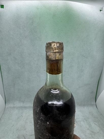 null 1 bottle Château D'YQUEM 1893, 1er cru supérieur Sauternes (SE, slight dent...
