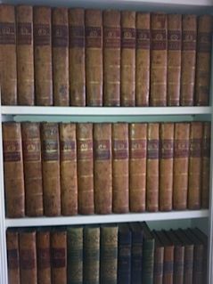 VOLTAIRE A13. 70 volumes VOLTAIRE, oeuvres complètes, édition 1785



