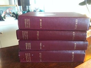 null A17. Quatre volumes dictionnaire des lettres françaises reliés cuir rouge, ...