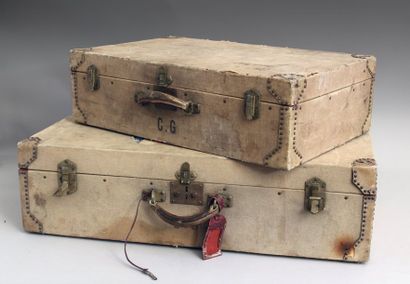 HERMES Deux valises rectangulaires en toile écrue marfoulée sur bois. (Usures et...