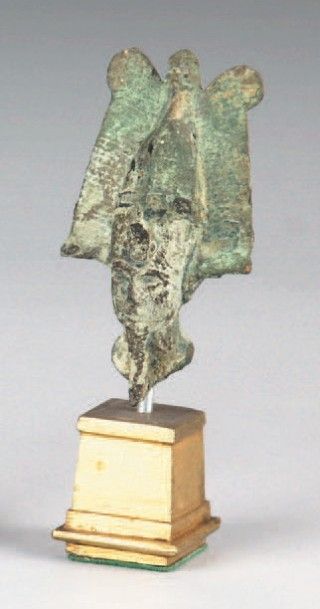 null TÊTE D'OSIRIS en bronze, coiffée de la couronne atef et parée de la barbe postiche.
(Restaurations).
Égypte,...