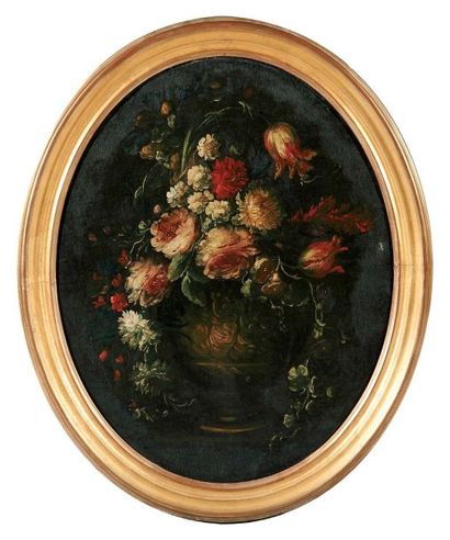 ÉCOLE ITALIENNE du XVIIIe siècle Composition de fleurs dans un vase de bronze Huile...