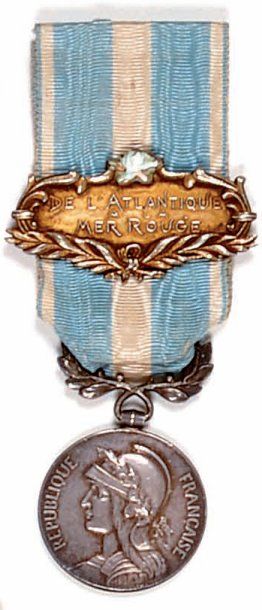 LES CAMPAGNES COLONIALES - La Médaille Coloniale (1893) Médaille du modèle ancien...