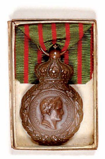 SOUVENIRS DU PREMIER EMPIRE - Médaille de Sainte-Hélène (1857) Médaille, 31 mm, bronze...