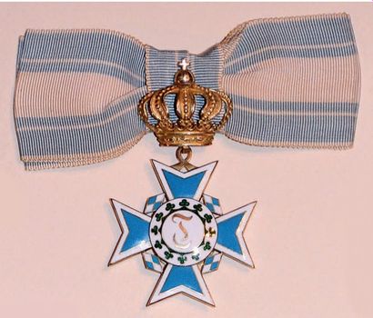 null *Ordre de Thérèse (1827) Croix de Dame, 44 x 72 mm, jolie fabrication en or...